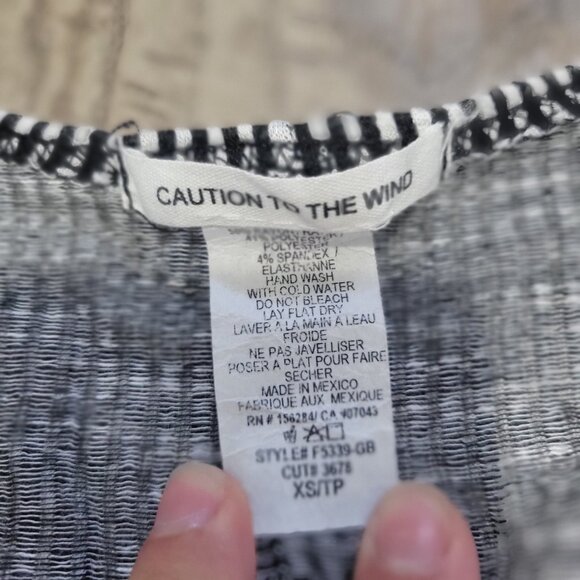 WOMENS STRIPED WITH BUTTONS CAUTION TO THE WIND DRESS SIZE XS - GUC - Picture 4 of 4
